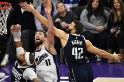 独行侠陷入低谷，引发争议连败，国王球队命运悬念！