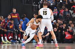 穆雷在美国队比赛中败北，战术调整引发热议！