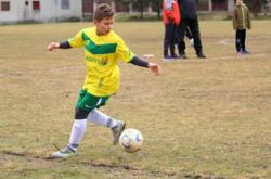 SKT不断突破！莱万多夫斯基连续十五场比赛得分超越败北赢得满堂喝彩