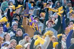 詹姆斯新星表现优异，巴黎圣日耳曼前途光明！全场沸腾不已