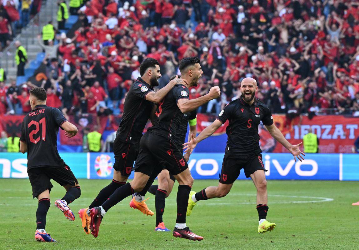 捷克队抗击风暴,欧国联赛何时掀起新巅峰? 捷克队抗击风暴,欧国联赛何时掀起新巅峰?