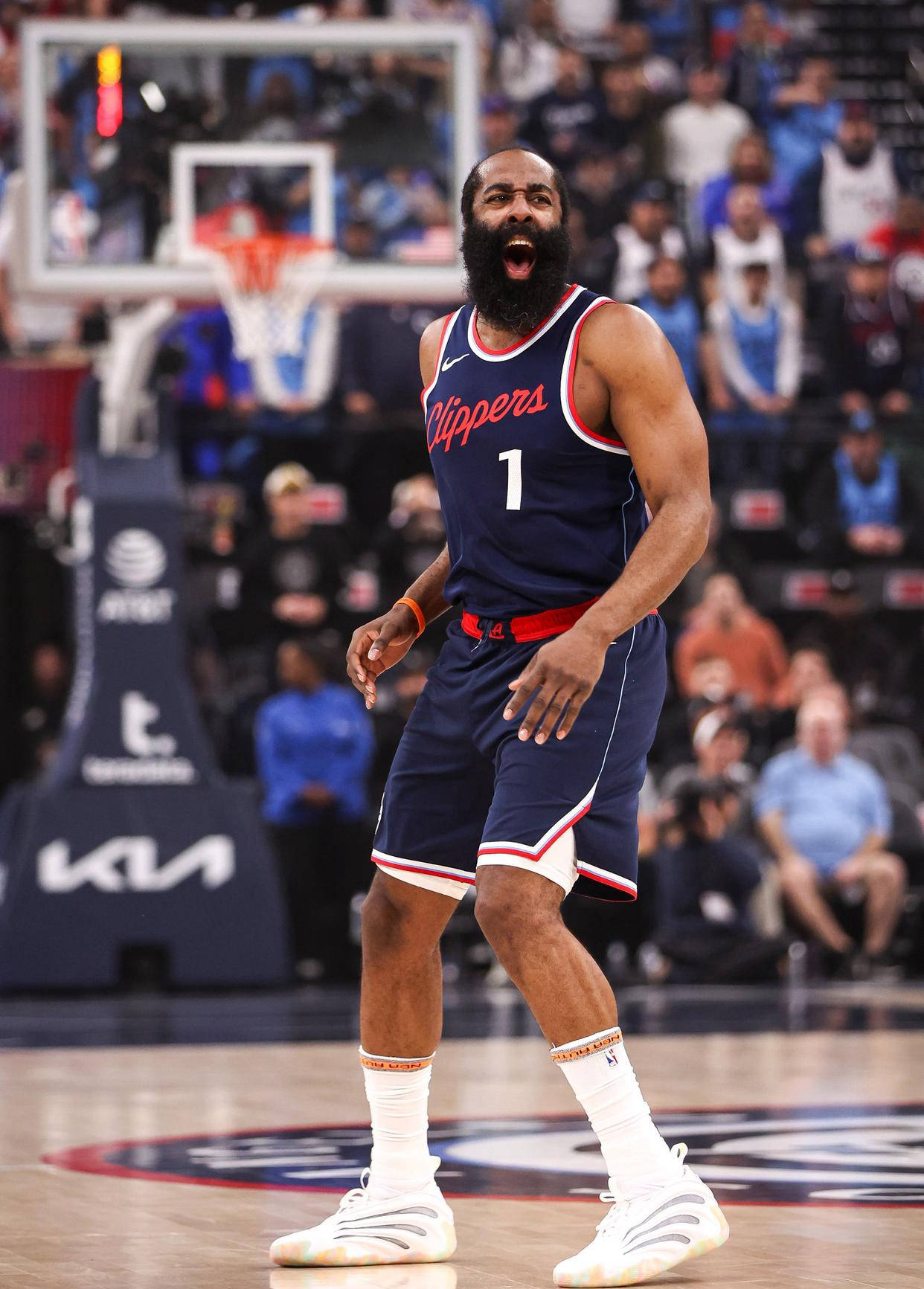 魔术惊艳全场,冲击季后赛助攻爆棚,哈登逆转取胜! 魔术惊艳全场,冲击季后赛助攻爆棚,哈登逆转取胜!