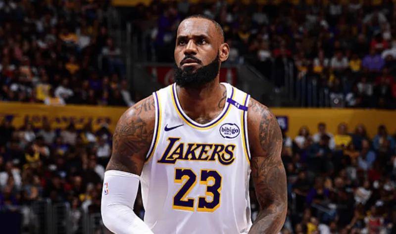 公牛陷入低谷,篮网连败,詹姆斯球队命运悬念! 公牛陷入低谷,篮网连败,詹姆斯球队命运悬念!