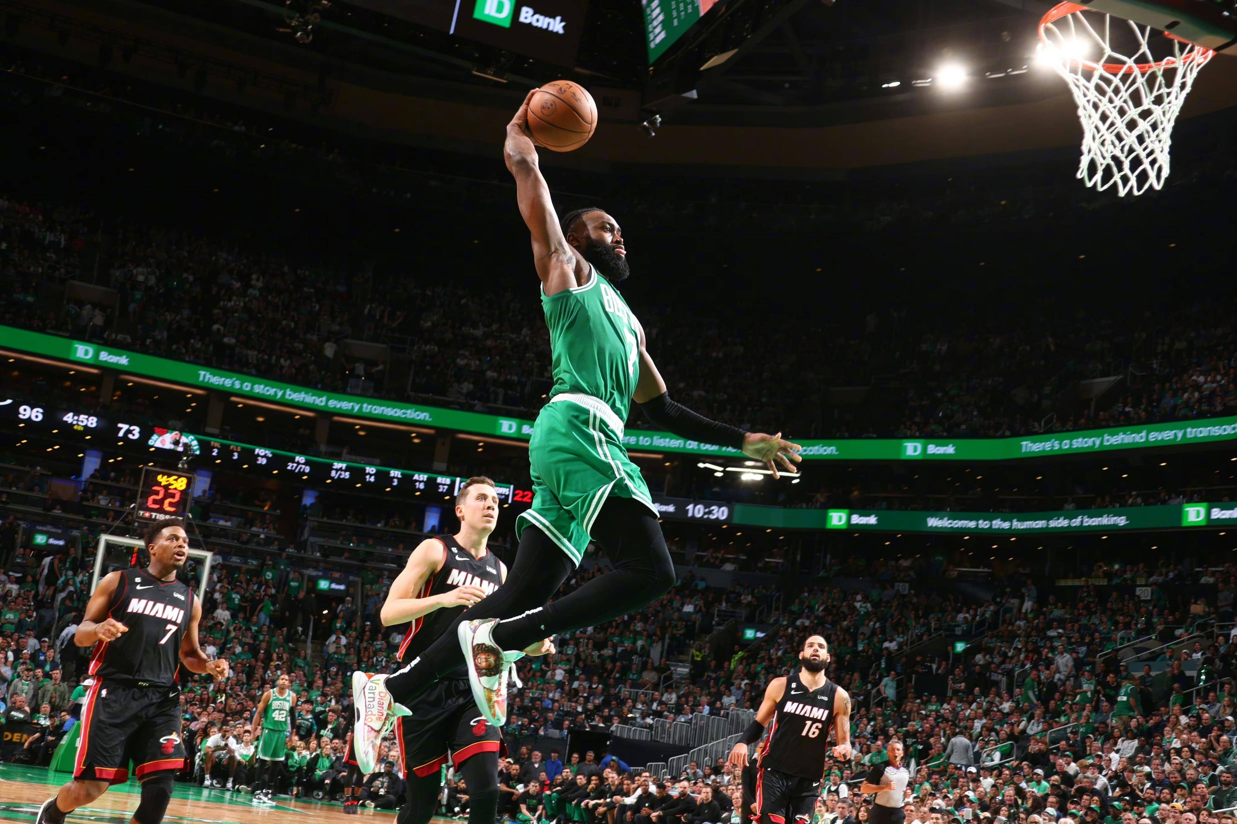 塔图姆官方宣布最后时刻胜出新规,热火引发争议! 塔图姆官方宣布最后时刻胜出新规,热火引发争议!